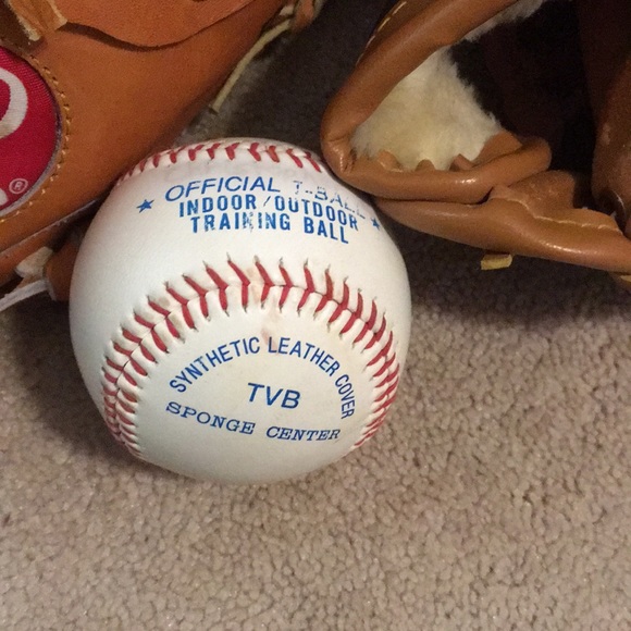 Parent/Child baseball glove bundle - Picture 6 of 6